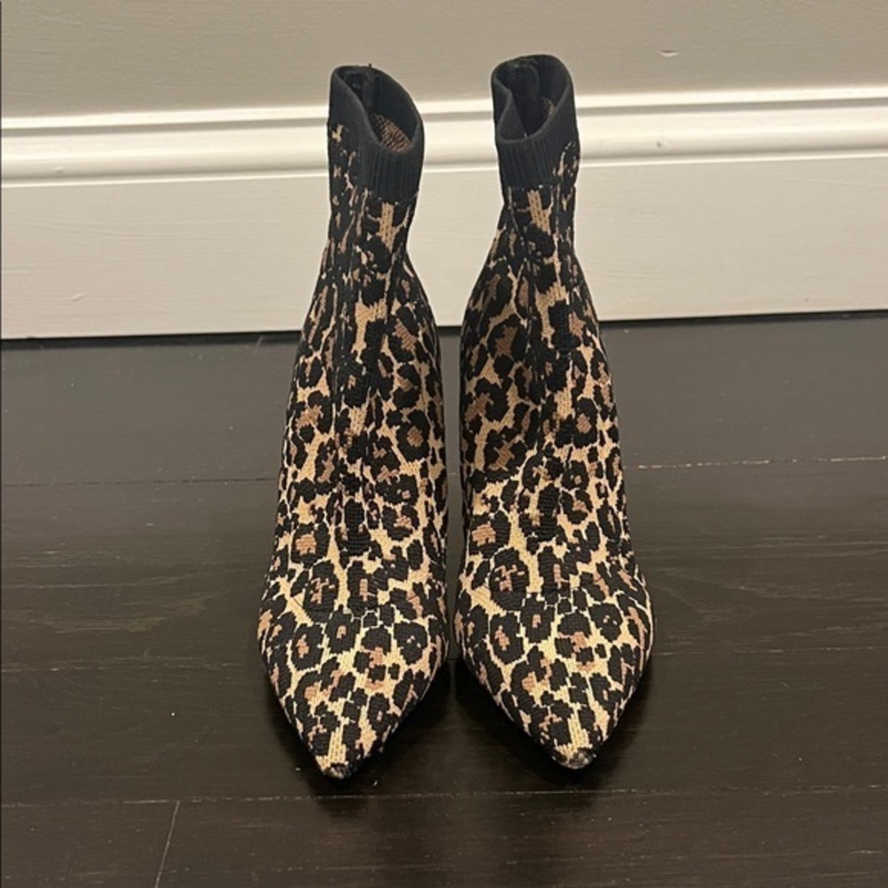 Something Navy Leopard Print Sock Booties Size 4